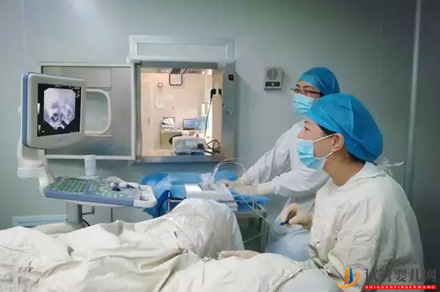 試管嬰兒網:湖南一女子做試管嬰兒懷上三胞胎,居然有一個是宮外孕!(女子做試管嬰兒全過程)(圖2) 湖南一女子做試管嬰兒懷上三胞胎,居然有一個是宮外孕(圖1)