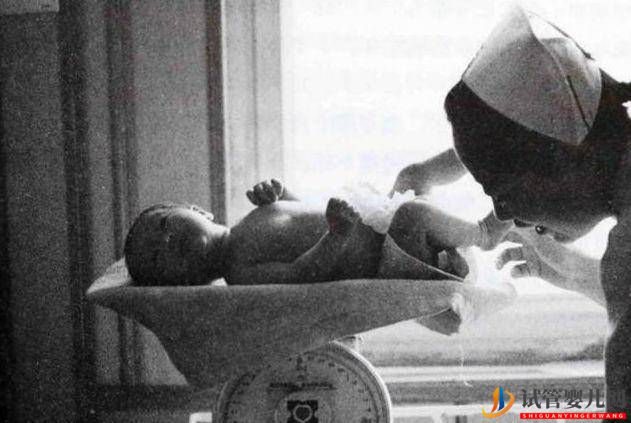 試管嬰兒生出來后，和普通孩子有什么區(qū)別？(圖2)