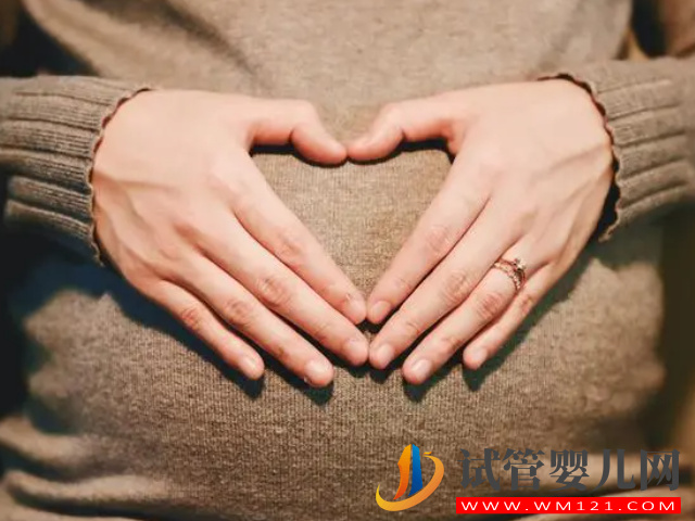 排卵日同房后第9天成功著床，身體會(huì)出現(xiàn)哪些明顯的癥狀？(圖1)
