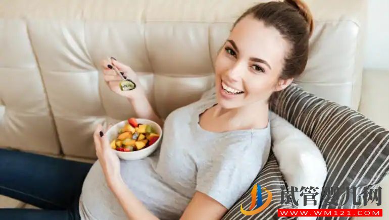懷孕“吃兩個人的飯”明智與否？專家打破常見的懷孕神話(圖1)